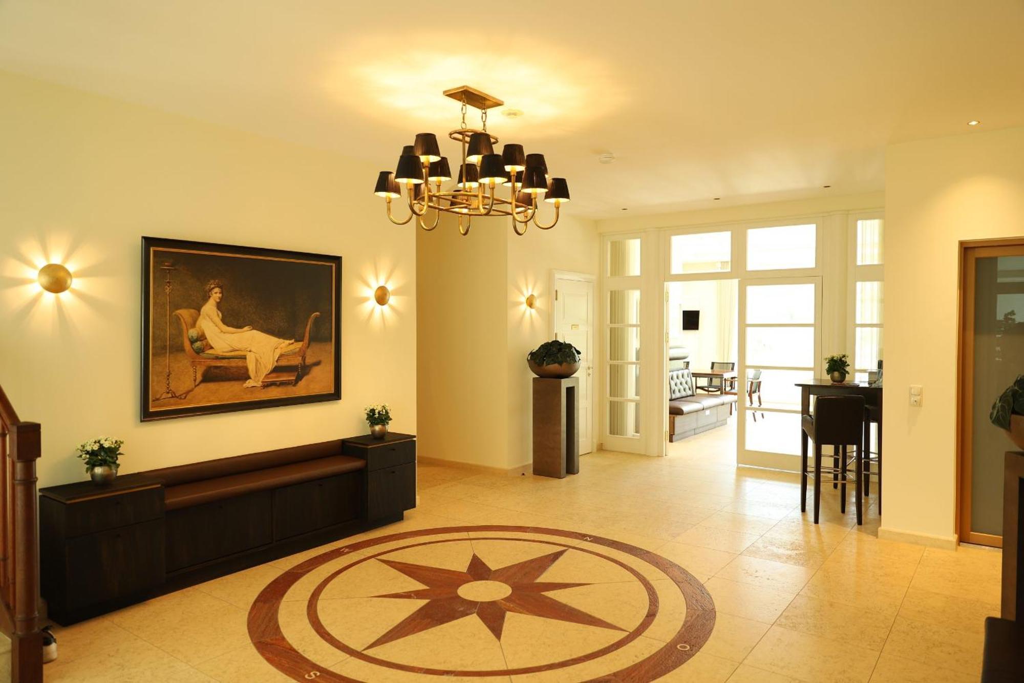 Schmidt - Strandhaus Direkt Am Mit Sauna, Sport Und Duenengarten I Apartment Rostock